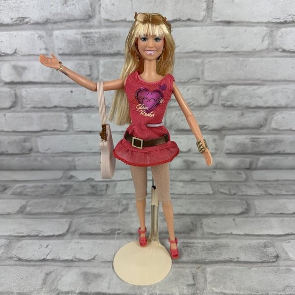 Hannah Montana Doll Glam Rocker With Guitar Purse, Sunglasses Display Stand - Picture 1 of 3